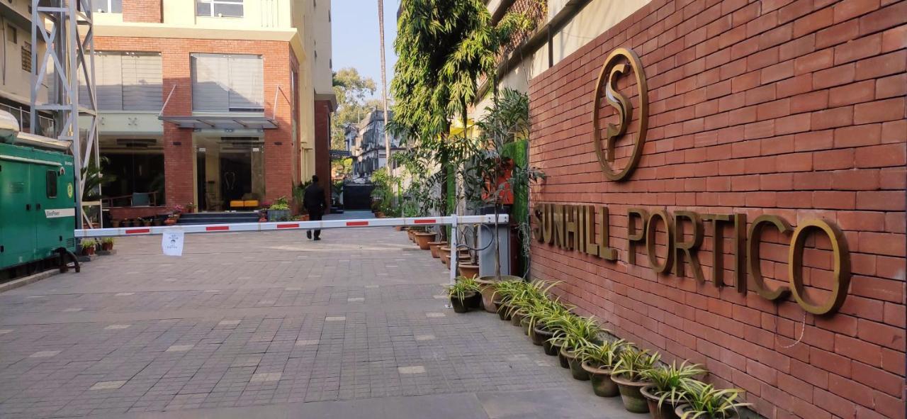 Sunhill Portico Hotell Siliguri Exteriör bild
